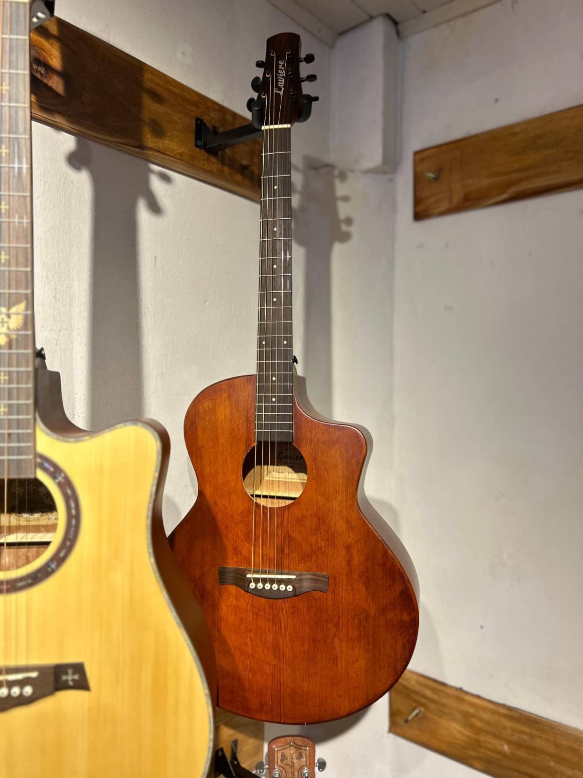 Laviere A2GO Acoustic Guitar - Image 5
