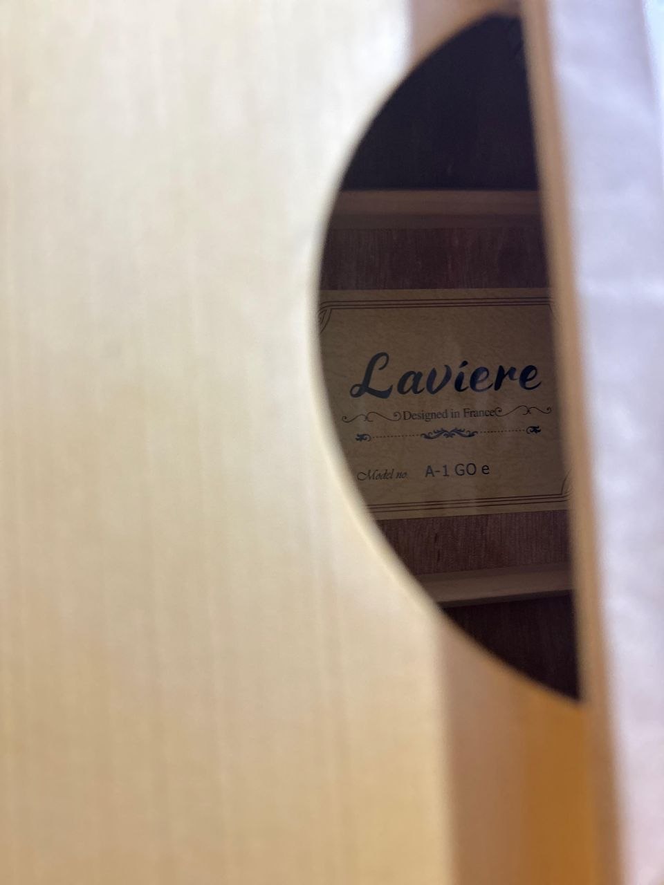 Laviere A1GO Eq Semi Acoustic Guitar - Image 4