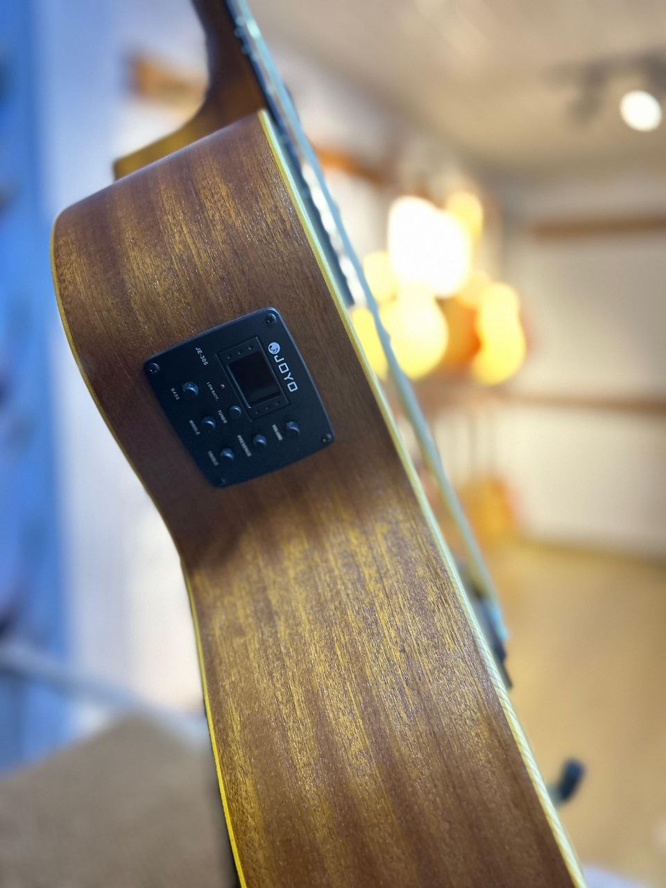 Laviere A1GO Eq Semi Acoustic Guitar - Image 6